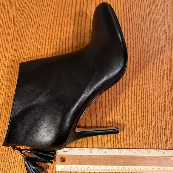 Lord &Taylor 424 Fifth Size 10 Black Bootie - Picture 10 of 12